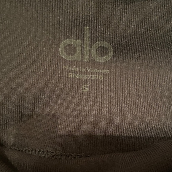 ALO Yoga Charcoal Leggings - Picture 2 of 7